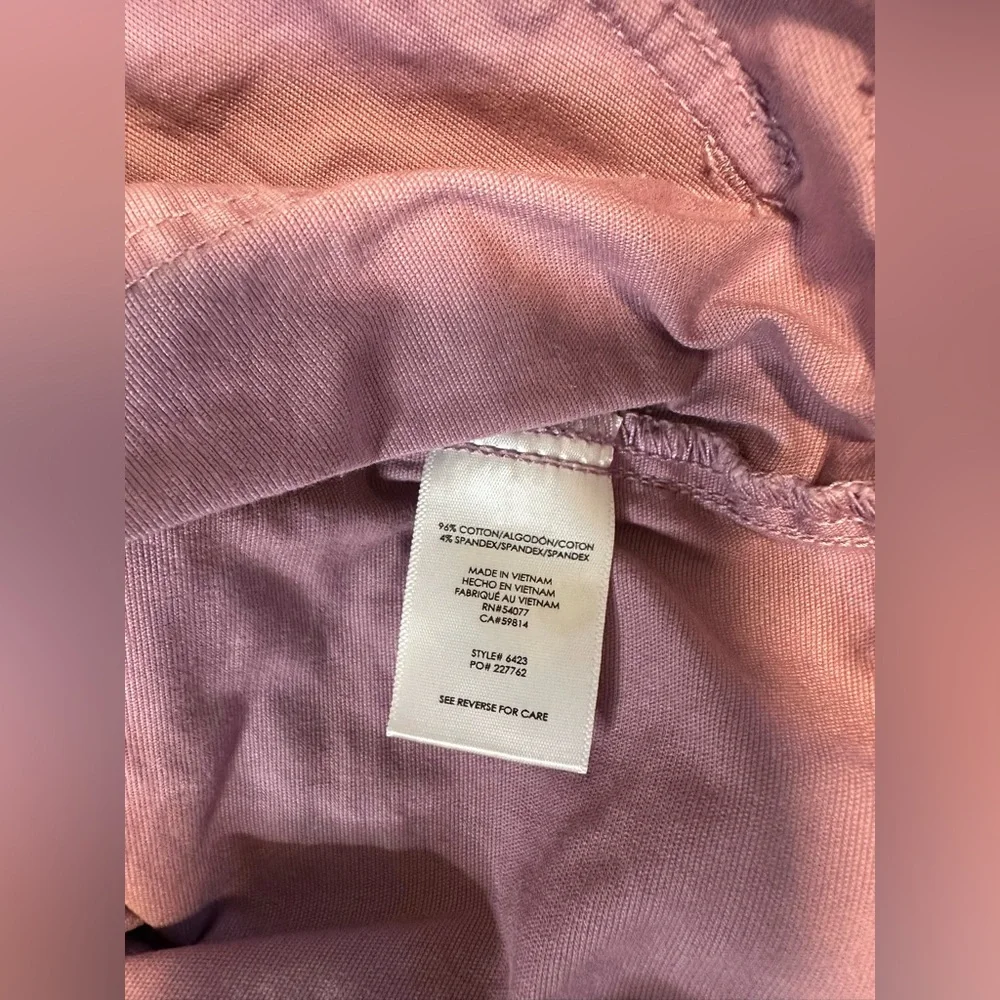 CAbi Light‎ Purple Paperback Short Cotton Canvas Womens Size 8 Stretch 6423